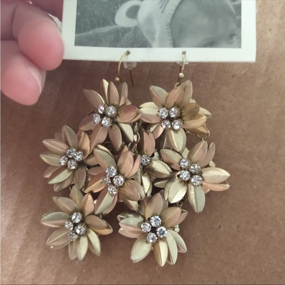 Anthropologie Hollie Dangle - Picture 4 of 6